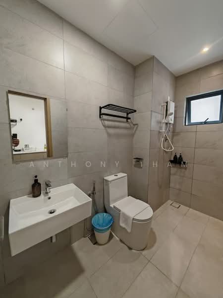 Armani Raja Uda untuk Untuk Disewa - RM 2,300 /bulan, Mac 2026 - Bathroom - PropertyGuru.com.my