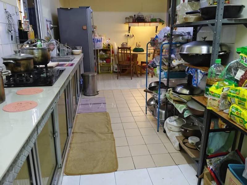 Rumah Teres 1-Tingkat untuk Dijual di Bandar Kinrara Seksyen 4 (Bandar Kinrara) - Ivan Tan - Kitchen - PropertyGuru.com.my