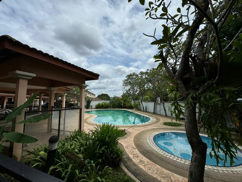 Townhouse for Sale in SS 23, Taman Sea (Petaling Jaya) - JH Tee - Exterior - PropertyGuru.com.my