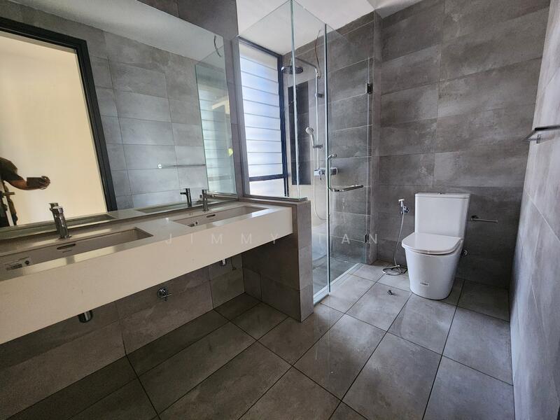 Semi-Detached House for Sale in Amverton Hills (Sungai Buloh) - Jimmy Tan - Bathroom - PropertyGuru.com.my