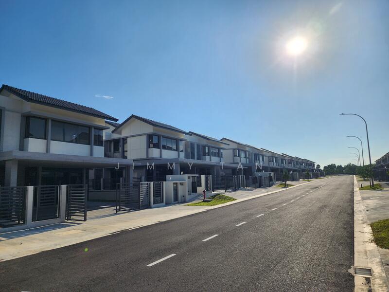 Semi-Detached House for Sale in Amverton Hills (Sungai Buloh) - Jimmy Tan - Exterior - PropertyGuru.com.my