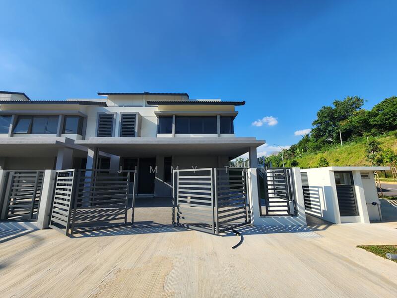 Semi-Detached House for Sale in Amverton Hills (Sungai Buloh) - Jimmy Tan - Exterior - PropertyGuru.com.my