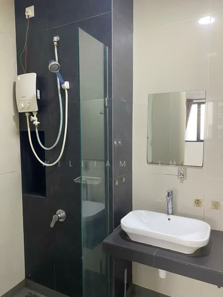 Kediaman Servis untuk Dijual di Eco Nest - William Lim - Bathroom - PropertyGuru.com.my