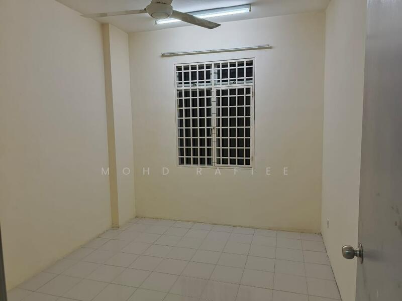 Condominium for Sale at Desa Pelangi Condominium - Mohd Rafiee - Interior - PropertyGuru.com.my