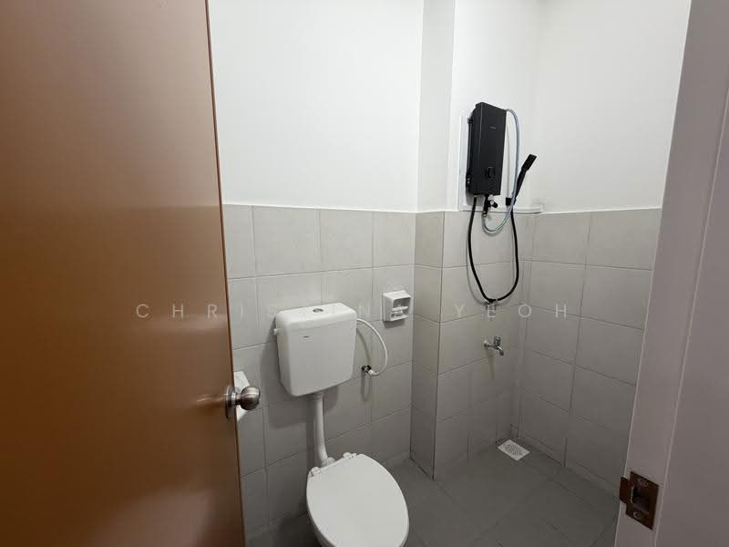 Rumah Bandar untuk Disewa di Bandar Putra Kulai (Kulai) - Christina Yeoh - Bathroom - PropertyGuru.com.my