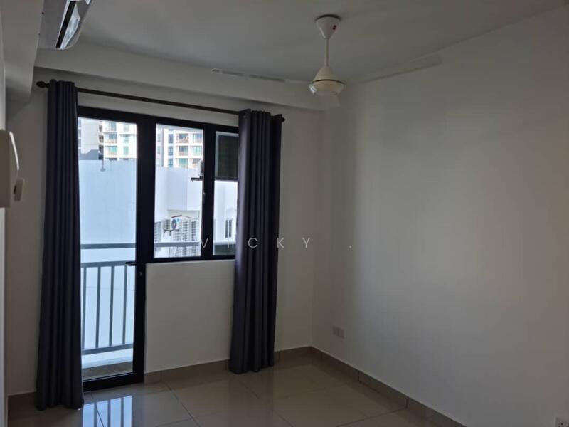 Condominium for Rent at Mizumi Residences - Vicky . - Balcony - PropertyGuru.com.my
