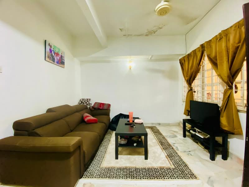 Rumah Teres 2 Tingkat untuk Dijual di Bandar Tun Hussein Onn (Cheras) - HjLim . - Living Room - PropertyGuru.com.my