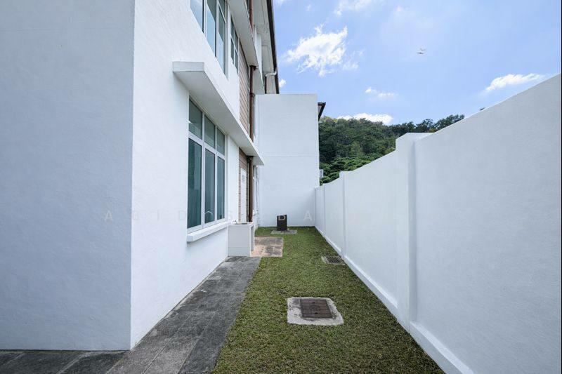 For Rent - Villa Laman Cahaya