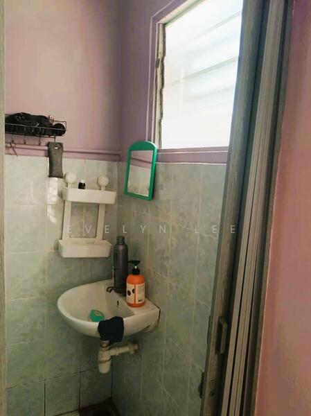 Taman Sri Gombak untuk Untuk Dijual - RM 480,000, Mac 2026 - Bathroom - PropertyGuru.com.my