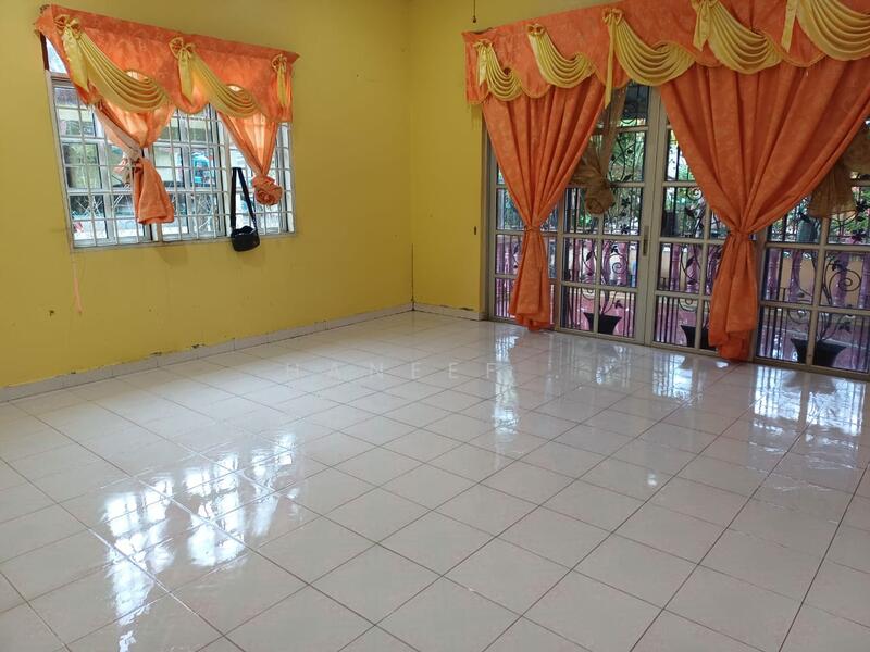 Bungalow for Sale in Padang Terap (Kedah) - Haneef . - Living Room - PropertyGuru.com.my