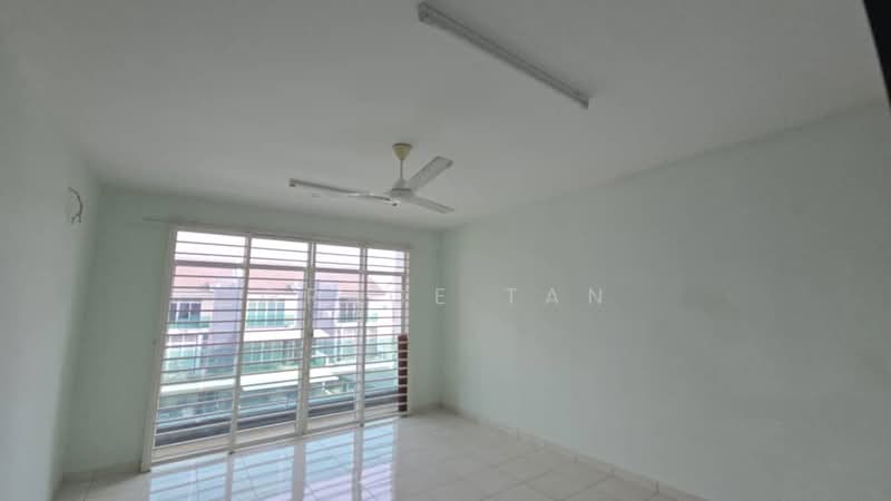 Bangi Avenue 3 Storey , Taman Bangi Avenue untuk Untuk Disewa - RM 1,800 /bulan, Mac 2026 - Living Room - PropertyGuru.com.my
