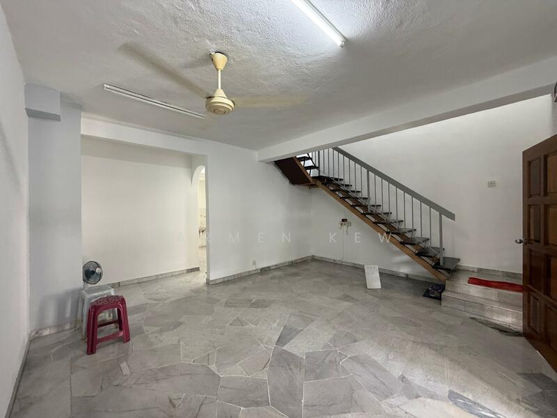 2-storey Terraced House for Sale in Puchong Perdana (Selangor) - Carmen Kew - Living Room - PropertyGuru.com.my