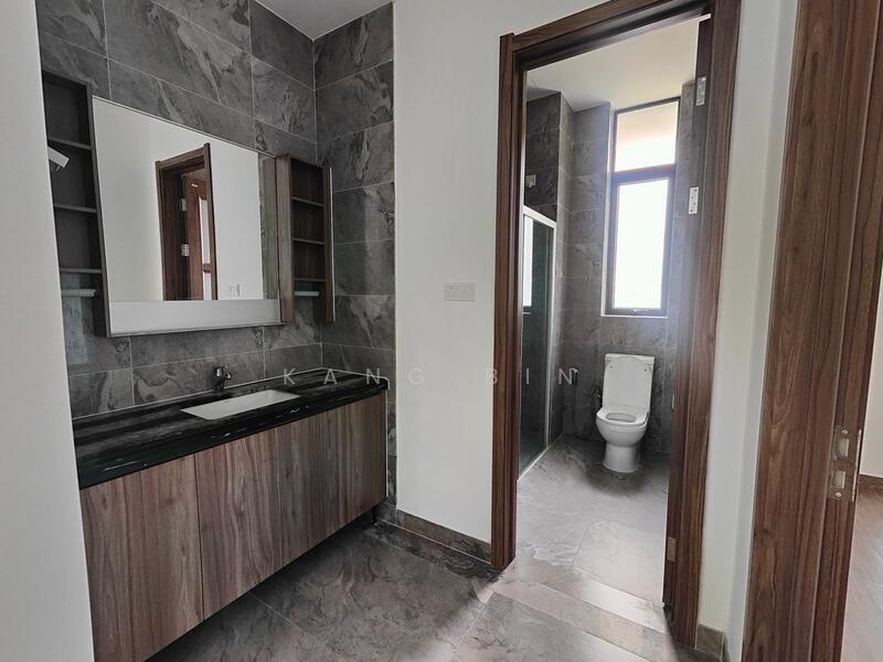 Semi-Detached House for Sale in Forest City (Gelang Patah) - Kang Bin - Bathroom - PropertyGuru.com.my