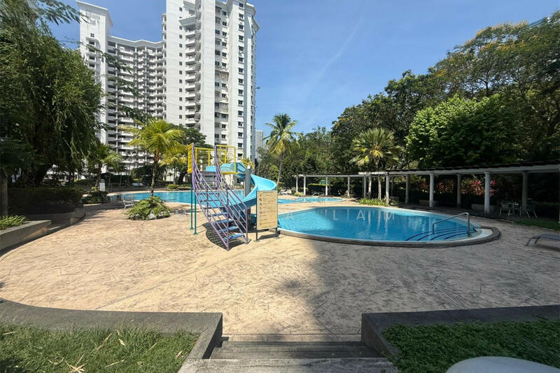 Marina Bay Condominium untuk Untuk Dijual - RM 900,000, Mac 2026 - Pool - PropertyGuru.com.my
