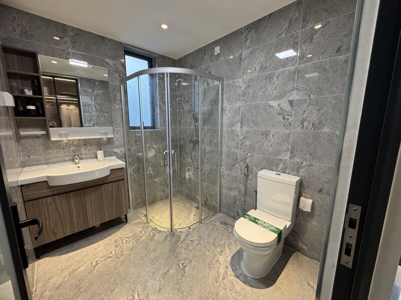 Cluster House for Sale in Forest City (Gelang Patah) - Kang Bin - Bathroom - PropertyGuru.com.my