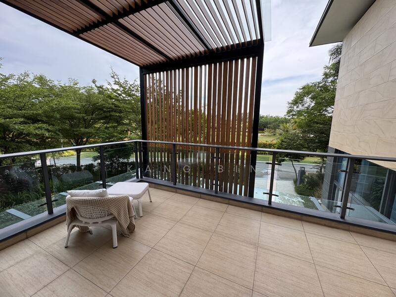 Cluster House for Sale in Forest City (Gelang Patah) - Kang Bin - Balcony - PropertyGuru.com.my