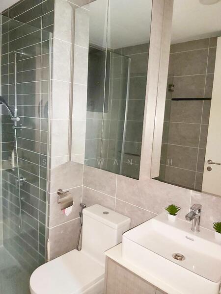 Service Residence for Sale at Millerz Square Serviced Residence - Shazwan CH - Bathroom - PropertyGuru.com.my