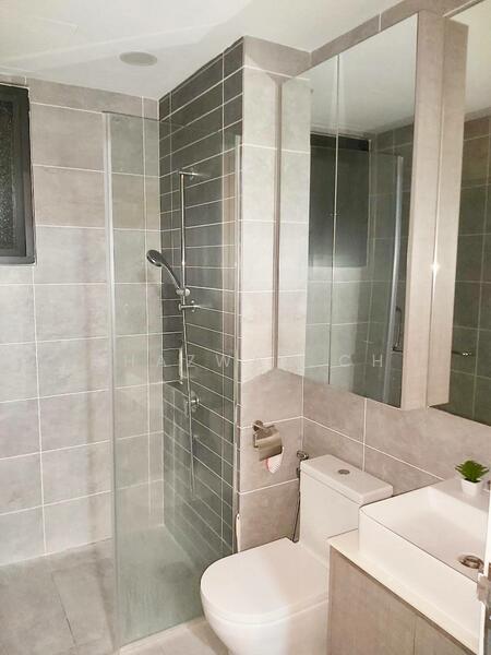Service Residence for Sale at Millerz Square Serviced Residence - Shazwan CH - Bathroom - PropertyGuru.com.my