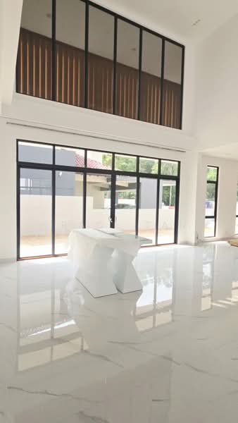 Bungalow for Sale in Taman Equine (Seri Kembangan) - Grace Tan - Living Room - PropertyGuru.com.my