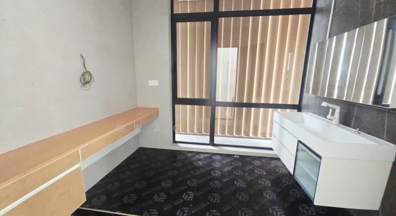 Bungalow for Sale in Taman Equine (Seri Kembangan) - Grace Tan - Bathroom - PropertyGuru.com.my