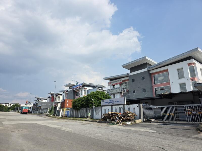Kilang Berkembar untuk Dijual di Taman Perindustrian Taming Jaya (Balakong) - Eric Ng - Exterior - PropertyGuru.com.my
