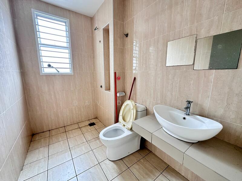 2-storey Terraced House for Sale in Kota Emerald (Rawang) - David Lee - Bathroom - PropertyGuru.com.my