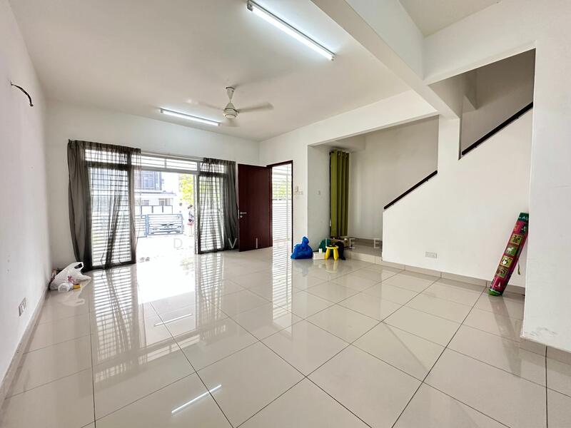 2-storey Terraced House for Sale in Kota Emerald (Rawang) - David Lee - Living Room - PropertyGuru.com.my