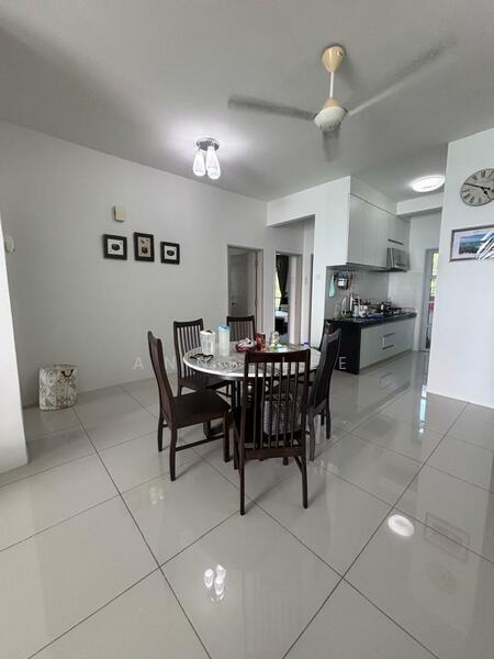 Condominium for Rent at 10 Island Resort - Anne Lee - Dining Room - PropertyGuru.com.my