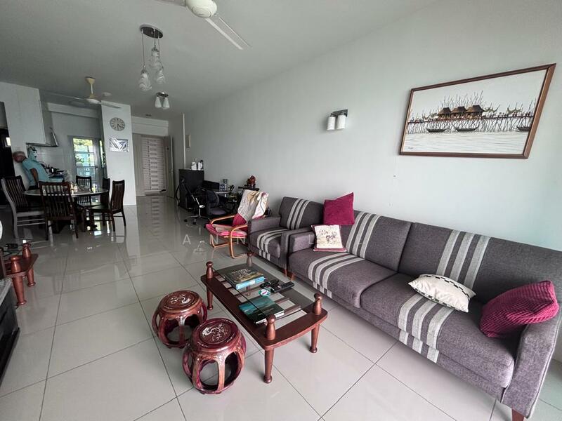 Condominium for Rent at 10 Island Resort - Anne Lee - Living Room - PropertyGuru.com.my
