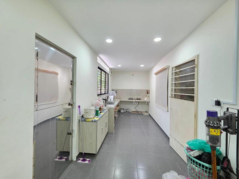 2-storey Terraced House for Sale in Saujana Rawang (Rawang) - Elwin Mah - Kitchen - PropertyGuru.com.my