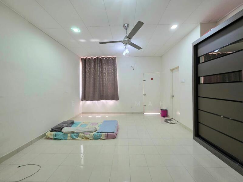 2-storey Terraced House for Sale in Saujana Rawang (Rawang) - Elwin Mah - Bedroom - PropertyGuru.com.my