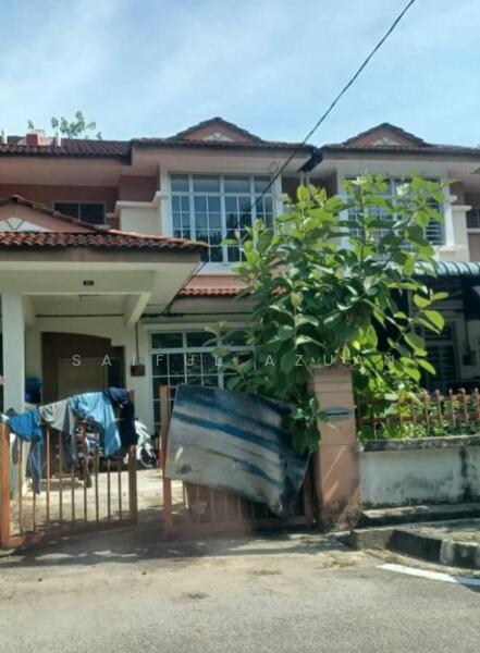 2-storey Terraced House for Sale in Teluk Kumbar (Penang) - Saiful Azuan - Exterior - PropertyGuru.com.my