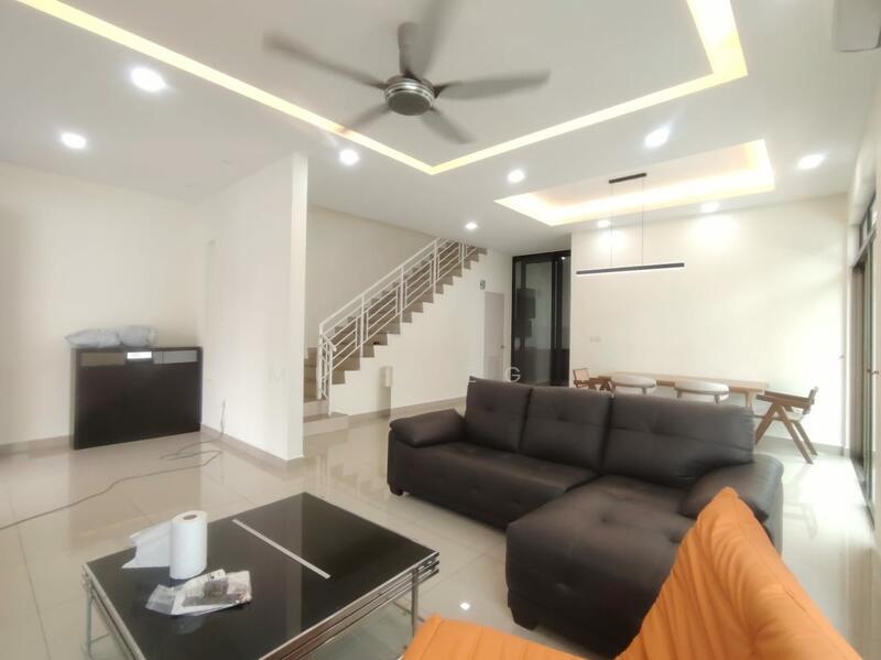 Cluster House for Rent in Horizon Hills (Iskandar Puteri (Nusajaya)) - Muslieg . - Living Room - PropertyGuru.com.my