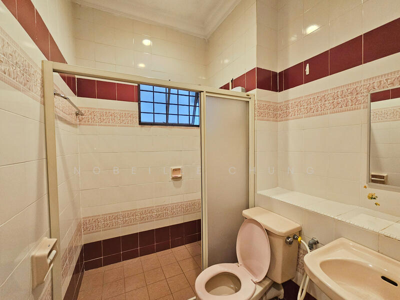 2-storey Terraced House for Sale in Usj 9 (Subang Jaya) - Nobeille Chung - Bathroom - PropertyGuru.com.my