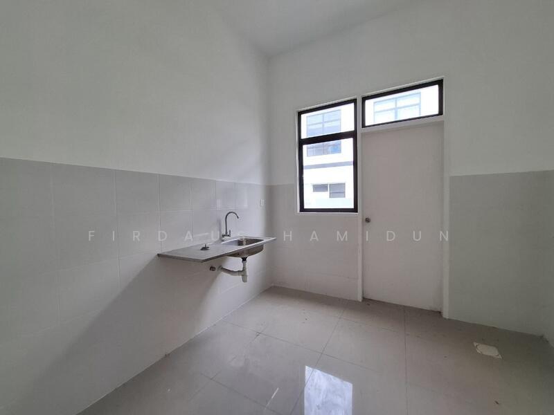 2-storey Terraced House for Sale in Shah Alam (Selangor) - Firdaus Hamidun - Kitchen - PropertyGuru.com.my