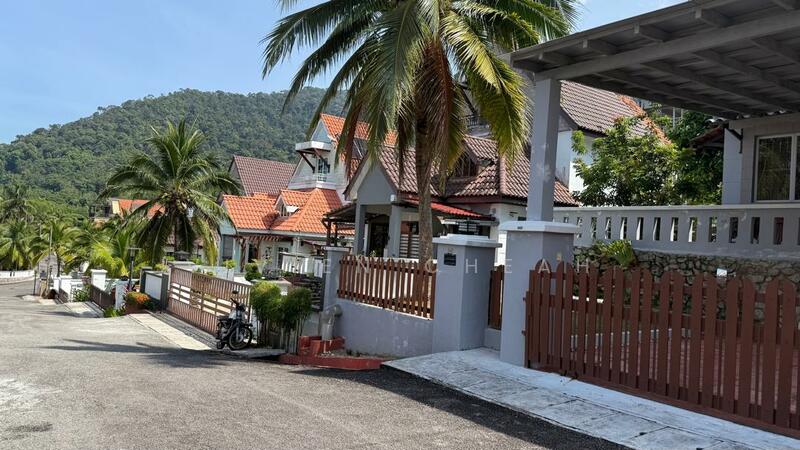 Bungalow for Rent in Batu Ferringhi (Penang) - Vivien Cheah - Exterior - PropertyGuru.com.my