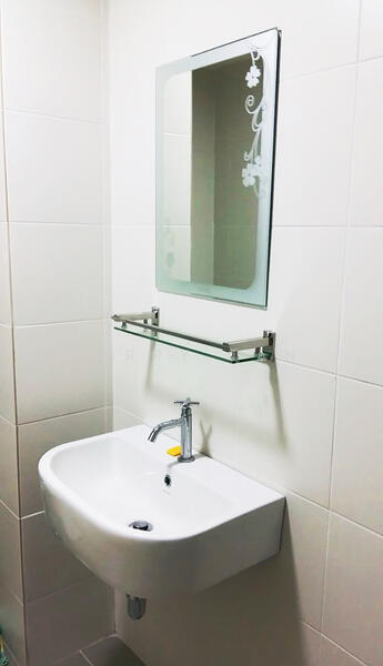 Condominium for Rent at Elit Heights @ Bayan City - Jerry Tan - Bathroom - PropertyGuru.com.my