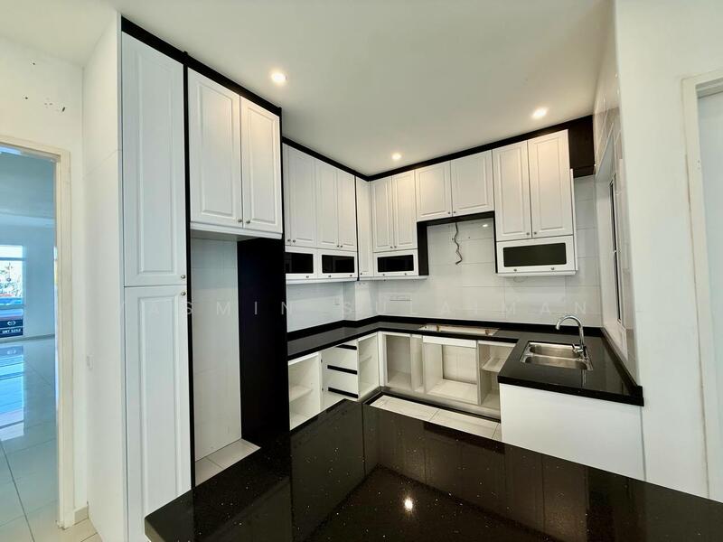 2-storey Terraced House for Sale in Semenyih (Selangor) - Yasmin Sulaiman - Kitchen - PropertyGuru.com.my