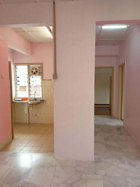 Apartment for Sale at Sri Cempaka (Taman Wawasan) - Yi Jun - Kitchen - PropertyGuru.com.my