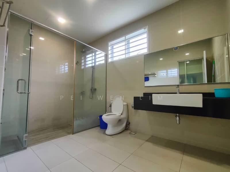 3-storey Terraced House for Sale in Bandar Botanic (Klang) - Pei Wen Lim - Bathroom - PropertyGuru.com.my