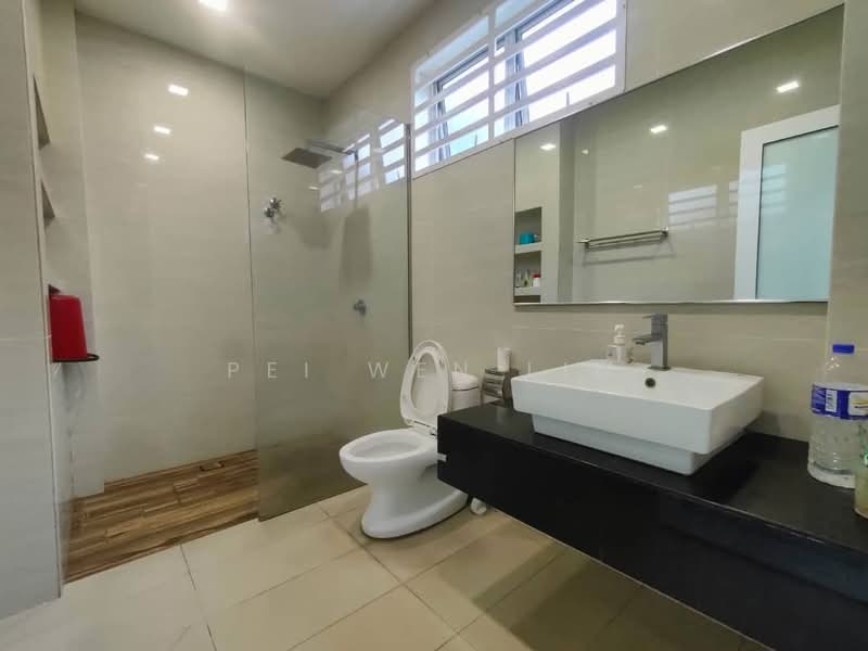 3-storey Terraced House for Sale in Bandar Botanic (Klang) - Pei Wen Lim - Bathroom - PropertyGuru.com.my