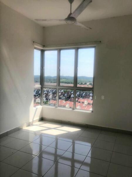 Interior danau perintis puncak alam