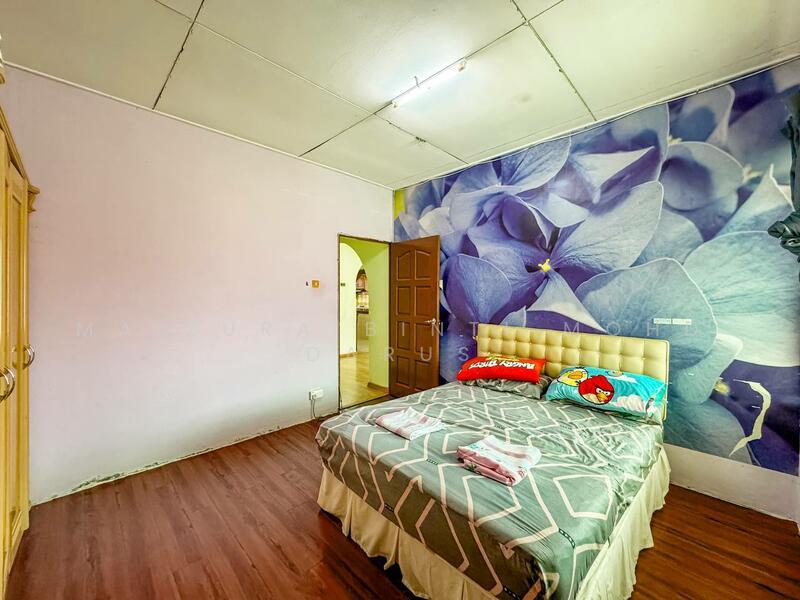 Rumah Teres 1 Tingkat untuk Dijual di Taman Panchor Jaya (Paroi) - Maizura binti Mohd Darus - Bedroom - PropertyGuru.com.my