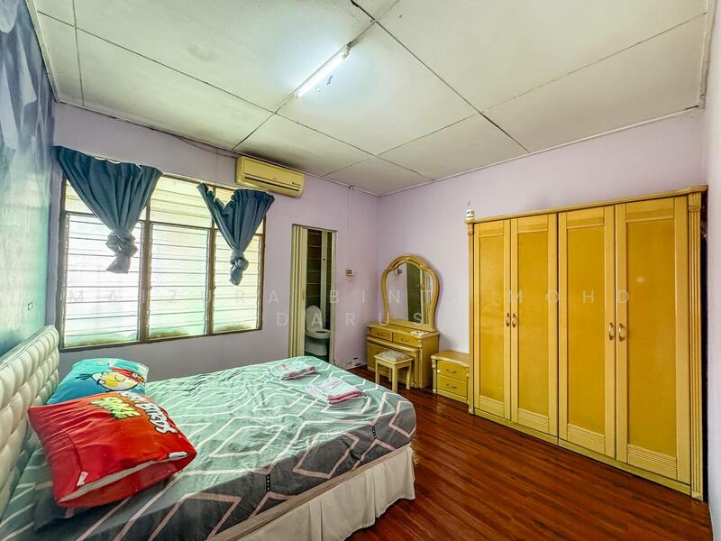 Rumah Teres 1 Tingkat untuk Dijual di Taman Panchor Jaya (Paroi) - Maizura binti Mohd Darus - Bedroom - PropertyGuru.com.my