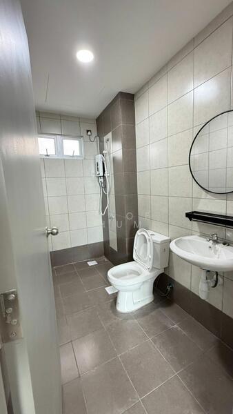 Kediaman Servis untuk Disewa di One 49 Residence - Chloe Shum - Bathroom - PropertyGuru.com.my