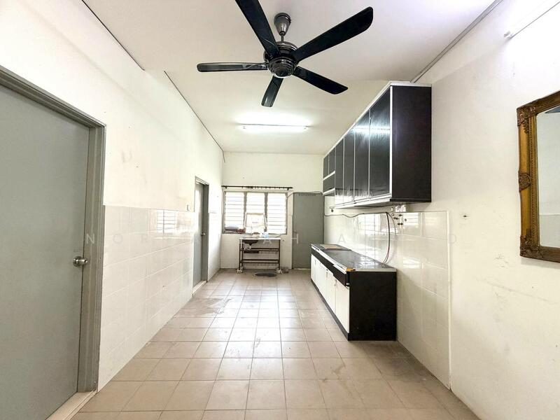 Terraced House for Sale in Klang (Selangor) - Norfaizah Ahmad - Kitchen - PropertyGuru.com.my