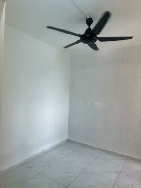 Apartment for Sale at Pangsapuri Sri Pinang - Shue Lim - PropertyGuru.com.my