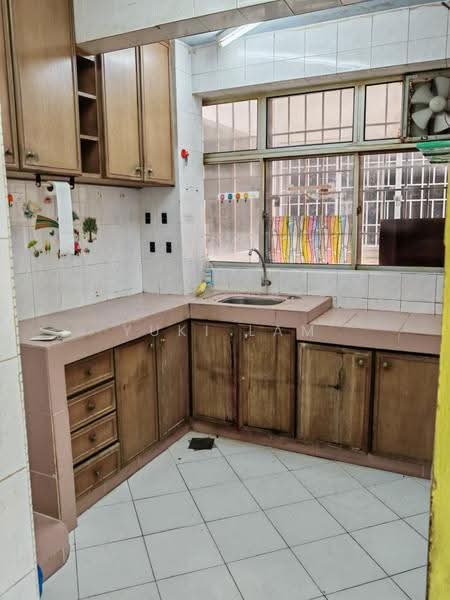 Pangsapuri untuk Dijual di Aman Tiga - David Low - Kitchen - PropertyGuru.com.my