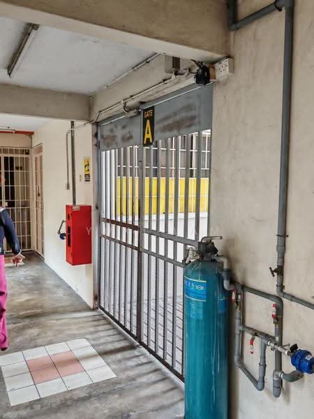 Pangsapuri untuk Dijual di Aman Tiga - David Low - Entrance - PropertyGuru.com.my