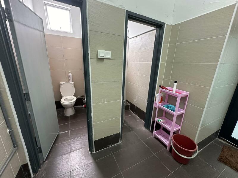 Factory for Sale in Johor Bahru (Johor) - Xiu Yan - Bathroom - PropertyGuru.com.my